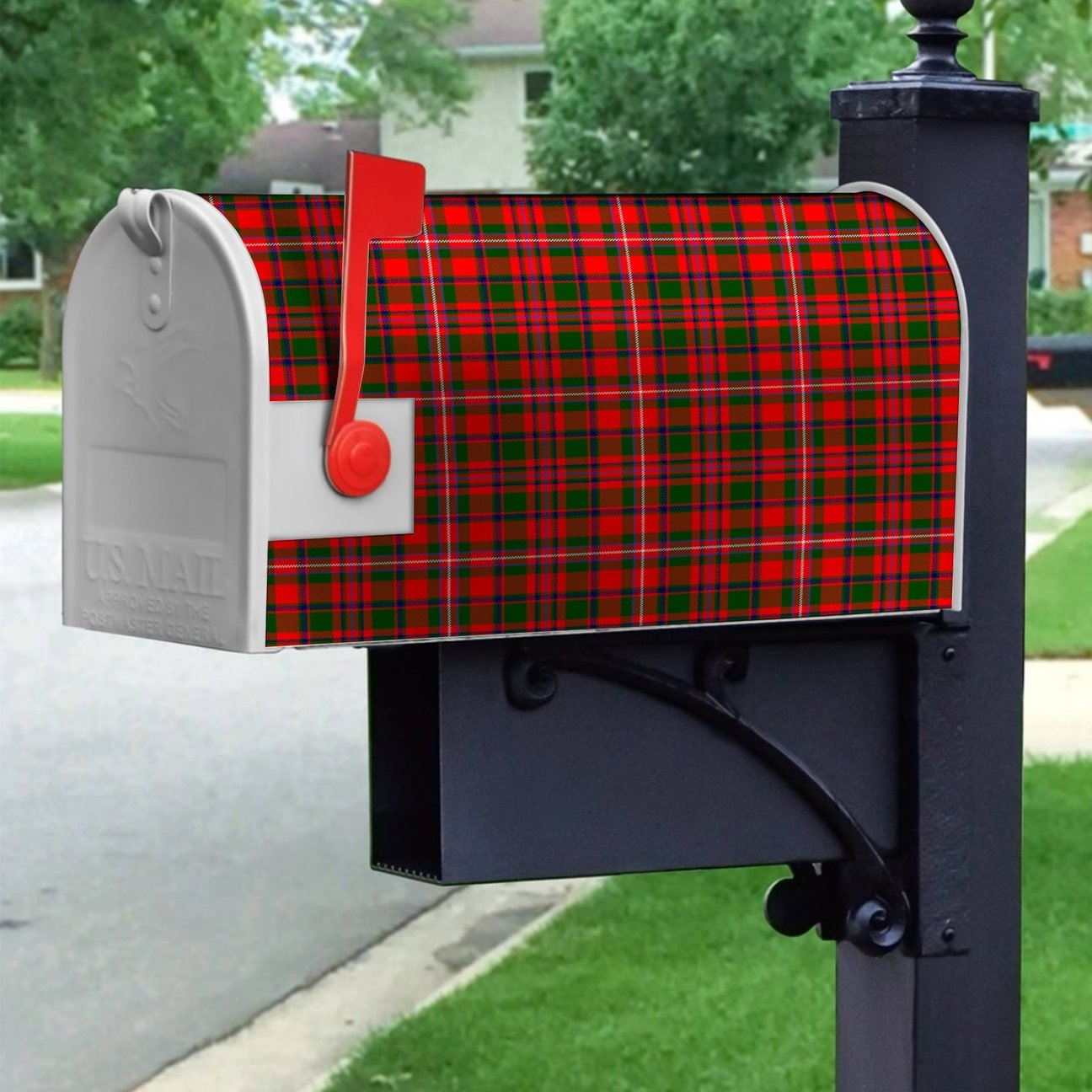 MacKinnon Modern Tartan Crest Mailbox