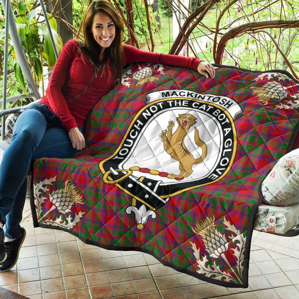 MacKintosh Modern Tartan Crest Premium Quilt - Gold Thistle Style