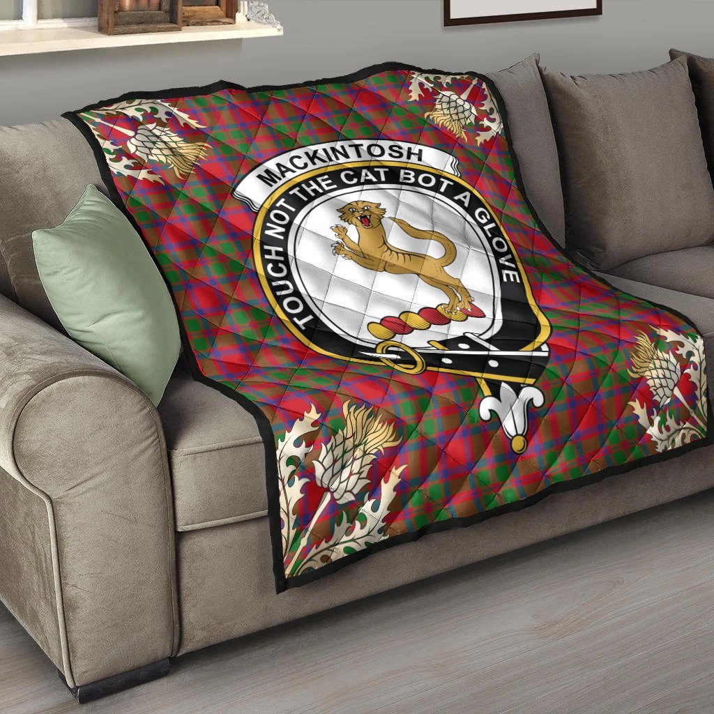 MacKintosh Modern Tartan Crest Premium Quilt - Gold Thistle Style