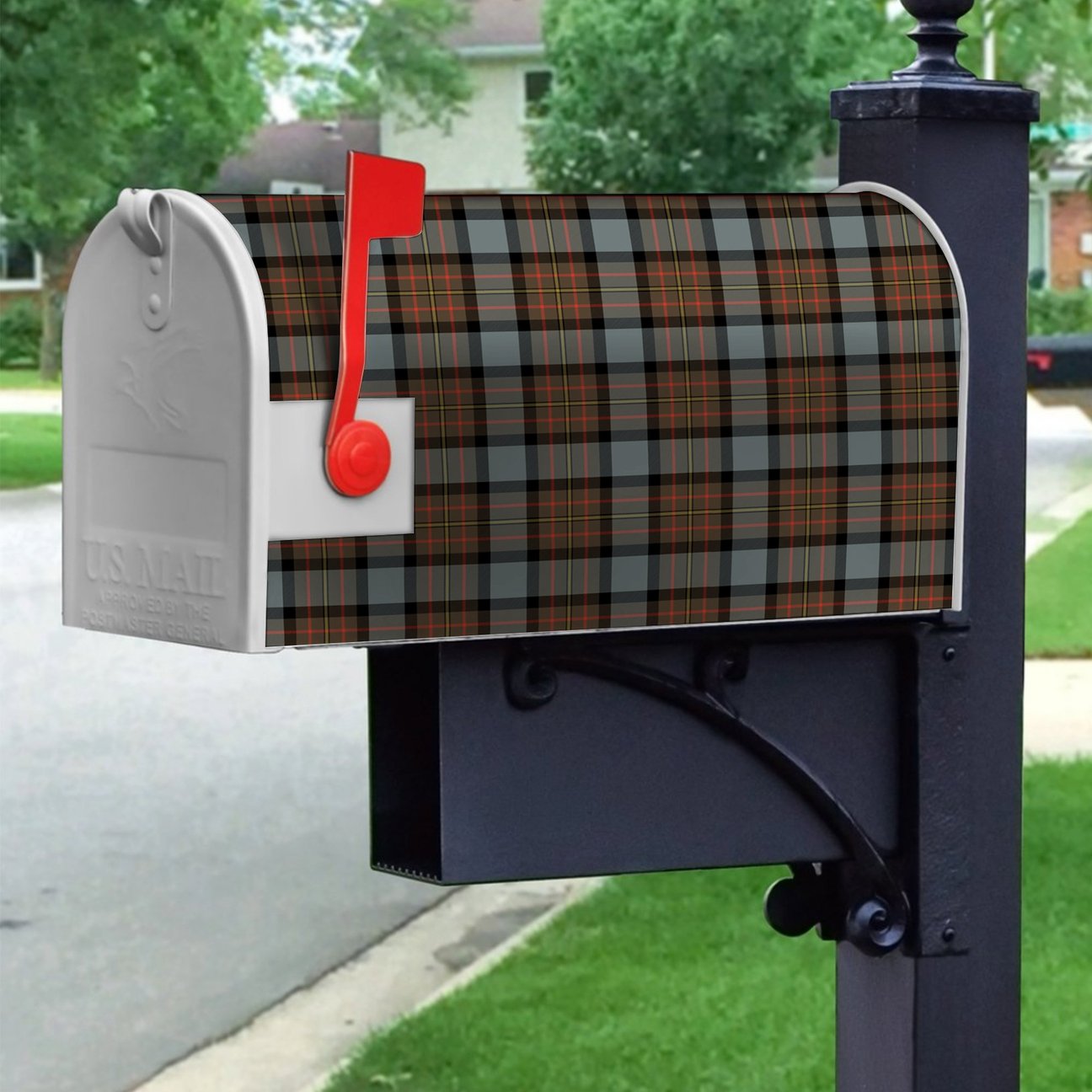 MacLaren Weathered Tartan Crest Mailbox