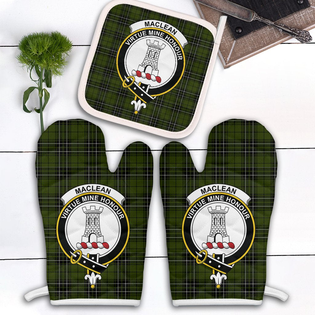 MacLean Hunting Tartan Crest Oven Mitt And Pot Holder (2 Oven Mitts + 1 Pot Holder)