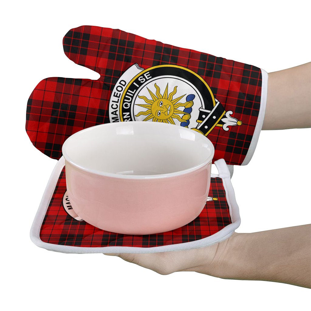 MacLeod Of Raasay Tartan Crest Oven Mitt And Pot Holder (2 Oven Mitts + 1 Pot Holder)