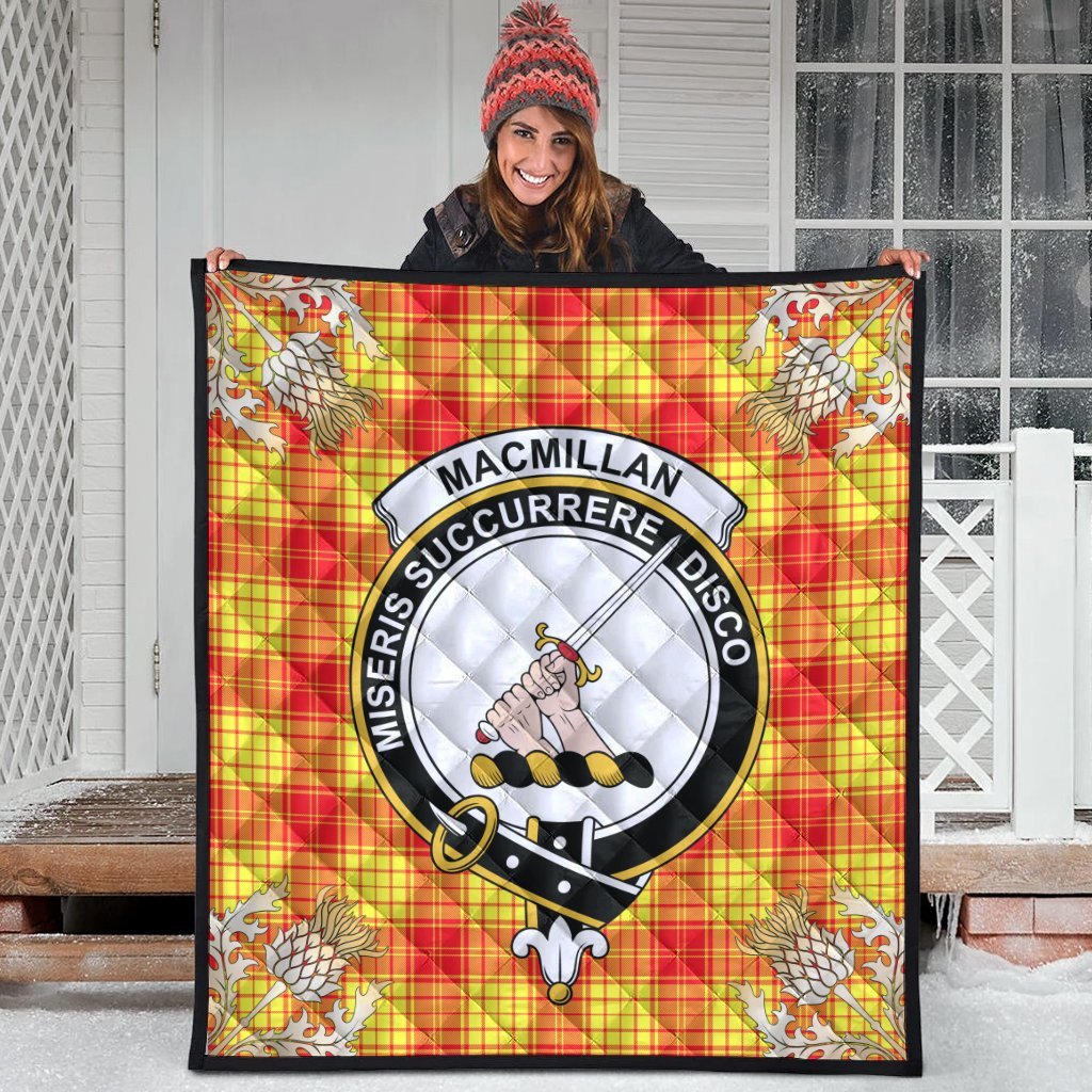 MacMillan Tartan Crest Premium Quilt - Gold Thistle Style