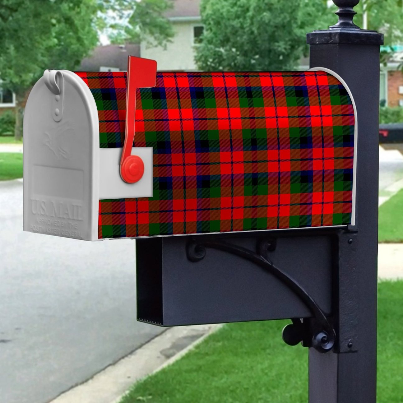 MacNaughton Modern Tartan Crest Mailbox