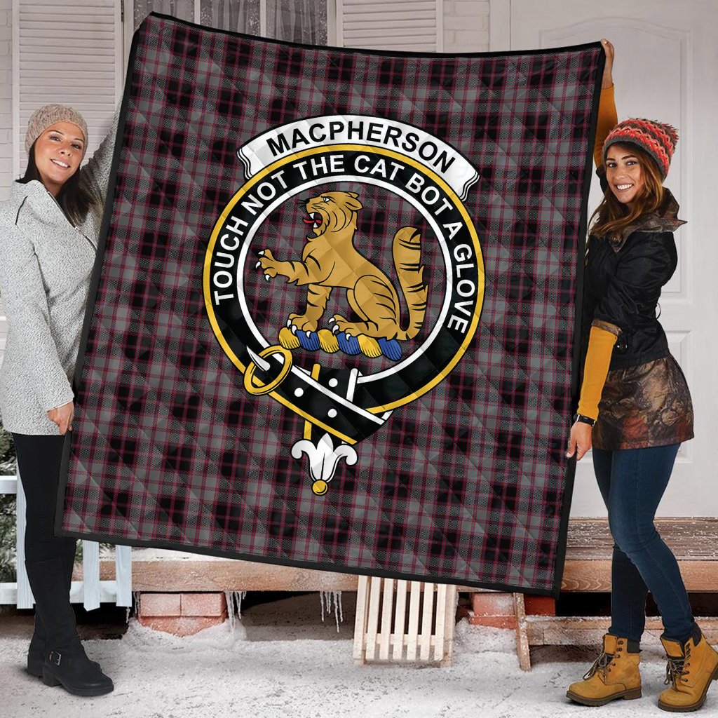 MacPherson Hunting Tartan Crest Quilt