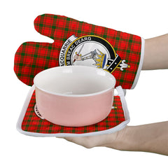 MacQuarrie Modern Tartan Crest Oven Mitt And Pot Holder (2 Oven Mitts + 1 Pot Holder)