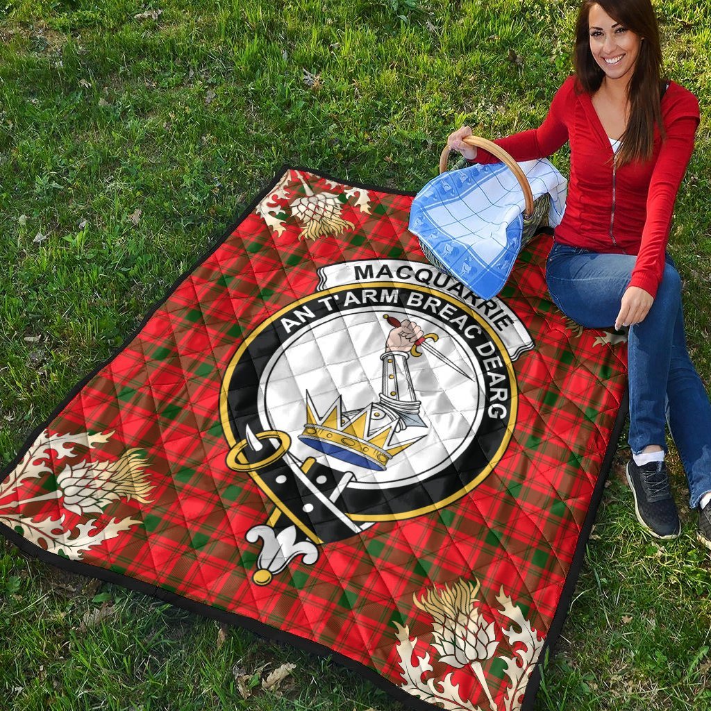 MacQuarrie Modern Tartan Crest Premium Quilt - Gold Thistle Style