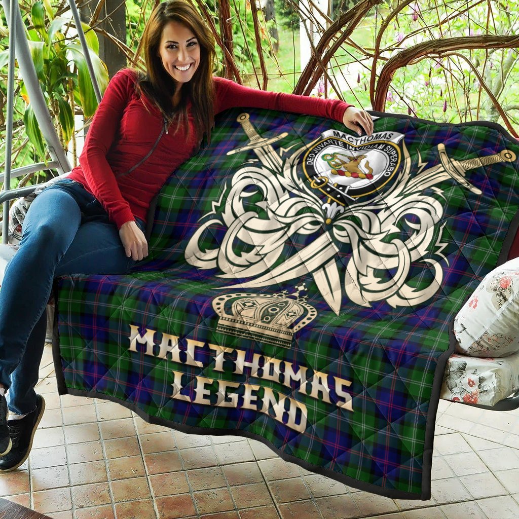 MacThomas Modern Tartan Crest Legend Gold Royal Premium Quilt