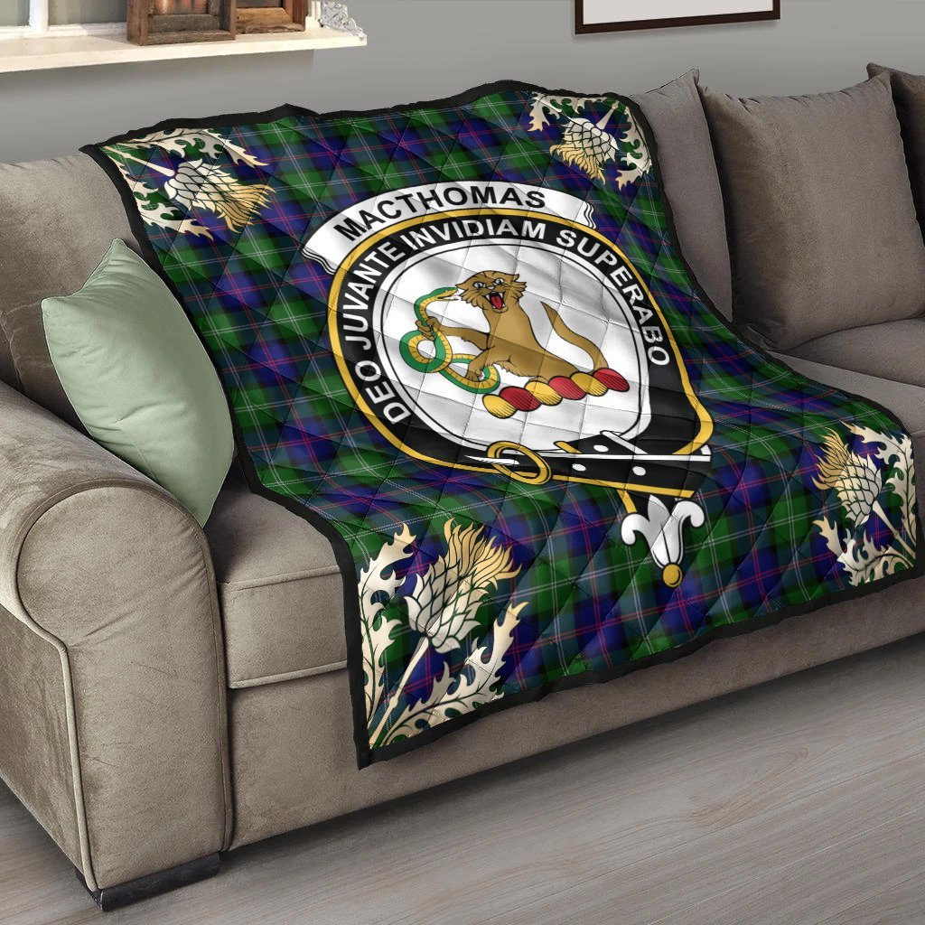 MacThomas Modern Tartan Crest Premium Quilt - Gold Thistle Style