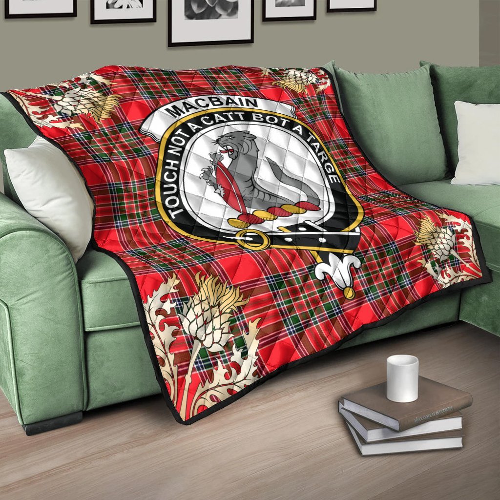 Macbain Tartan Crest Premium Quilt - Gold Thistle Style