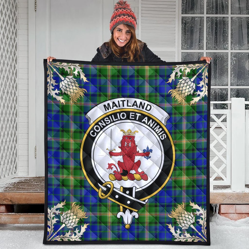 Maitland Tartan Crest Premium Quilt - Gold Thistle Style