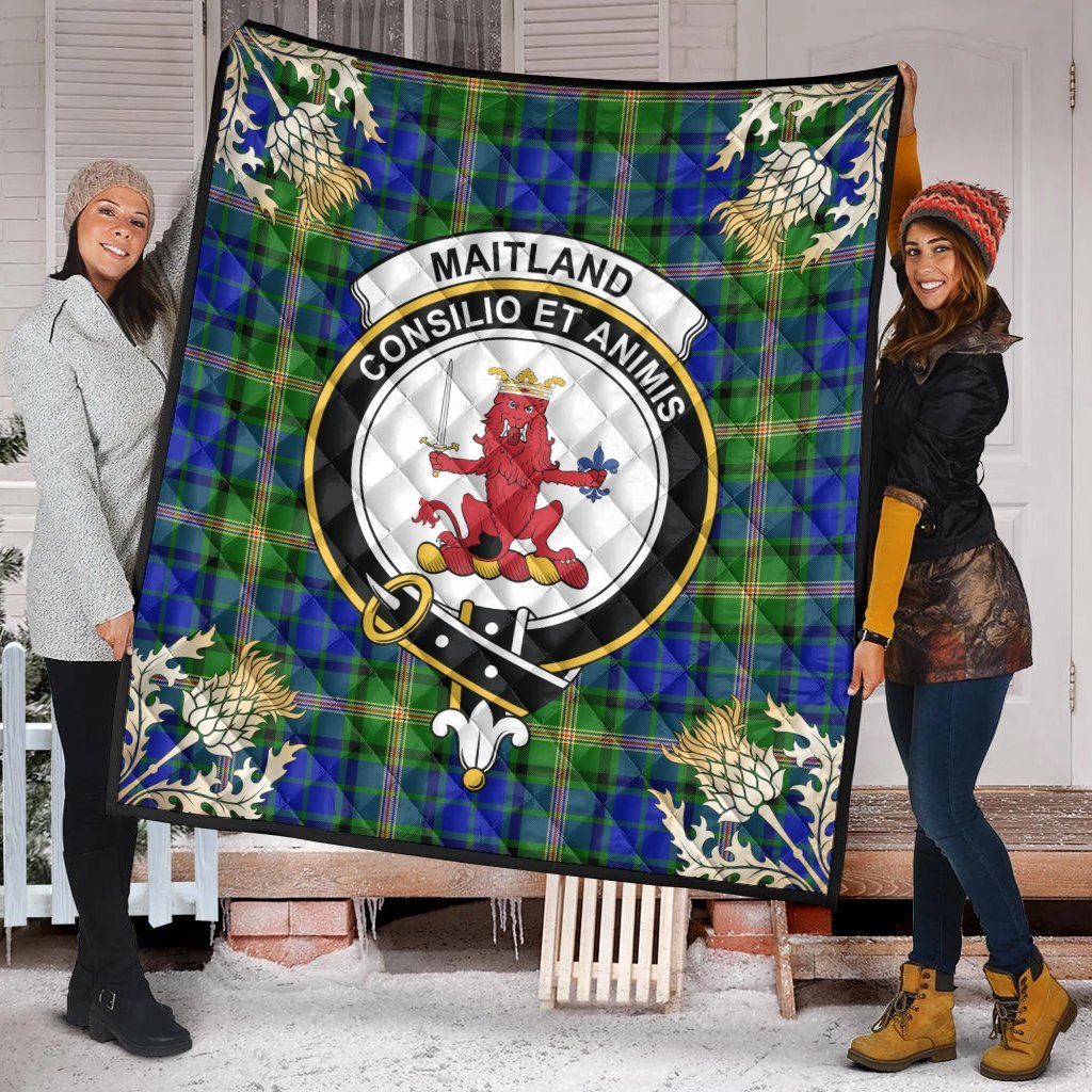 Maitland Tartan Crest Premium Quilt - Gold Thistle Style