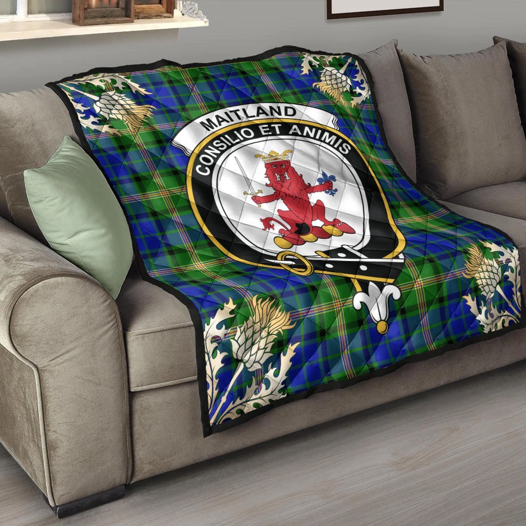 Maitland Tartan Crest Premium Quilt - Gold Thistle Style