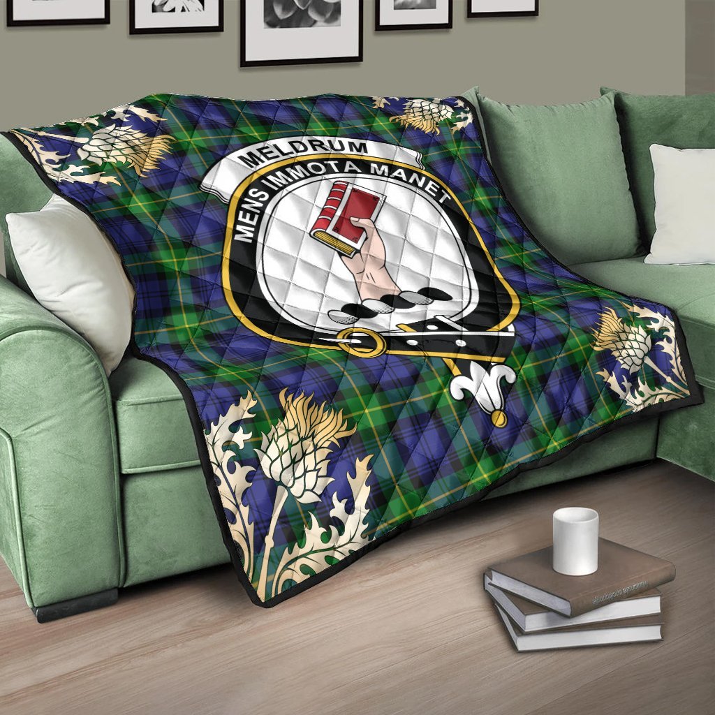 Meldrum Tartan Crest Premium Quilt - Gold Thistle Style