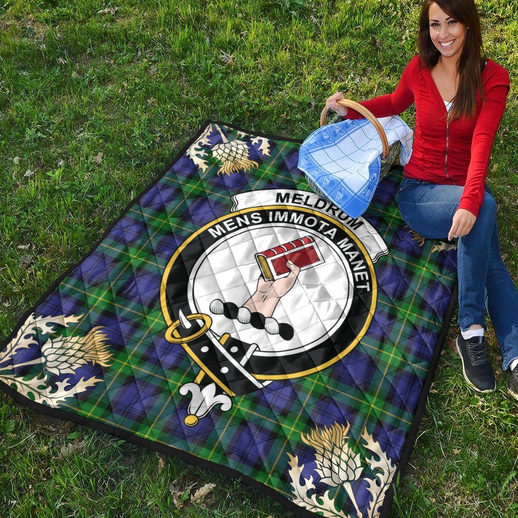 Meldrum Tartan Crest Premium Quilt - Gold Thistle Style