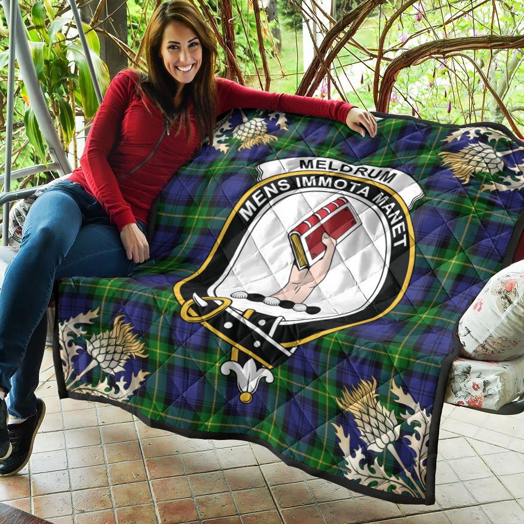 Meldrum Tartan Crest Premium Quilt - Gold Thistle Style