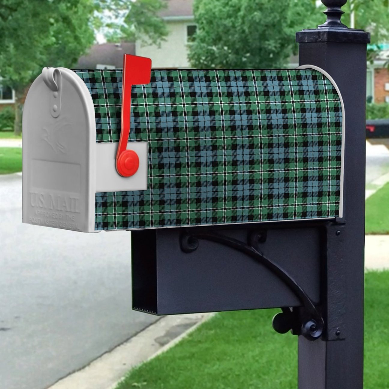 Melville Tartan Crest Mailbox