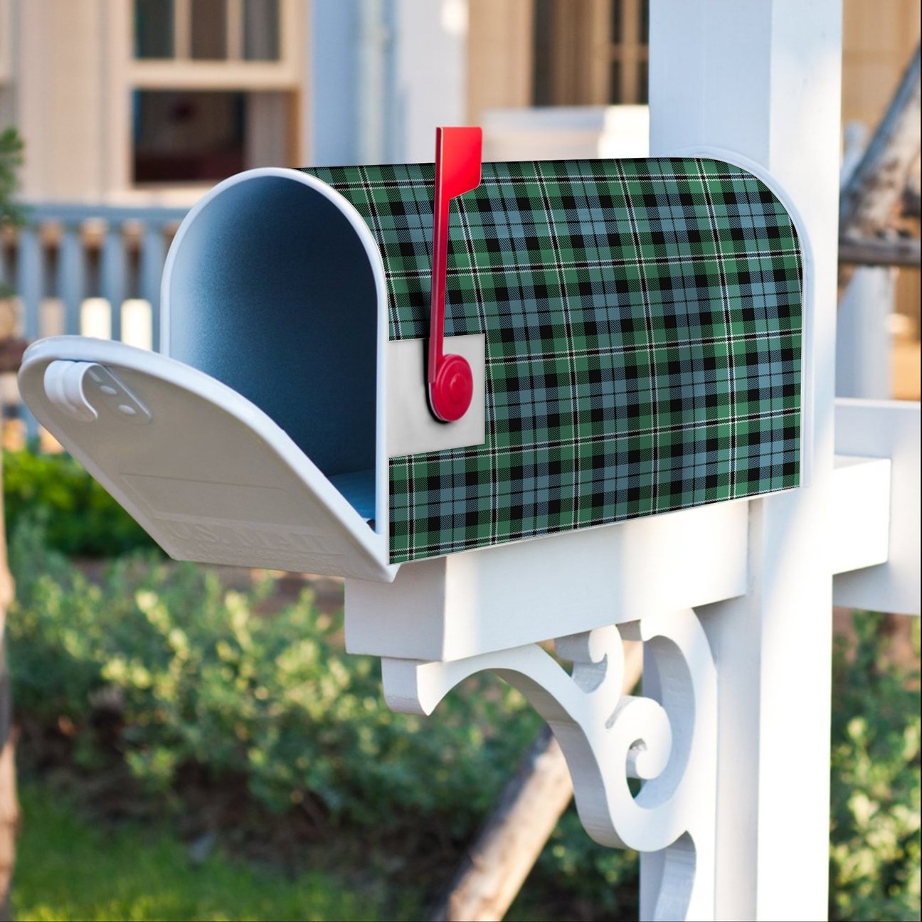 Melville Tartan Crest Mailbox