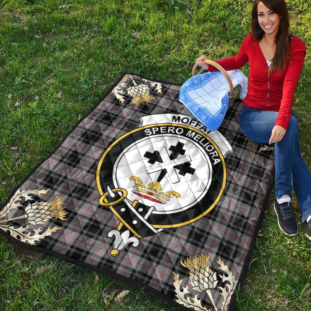 Moffat Modern Tartan Crest Premium Quilt - Gold Thistle Style