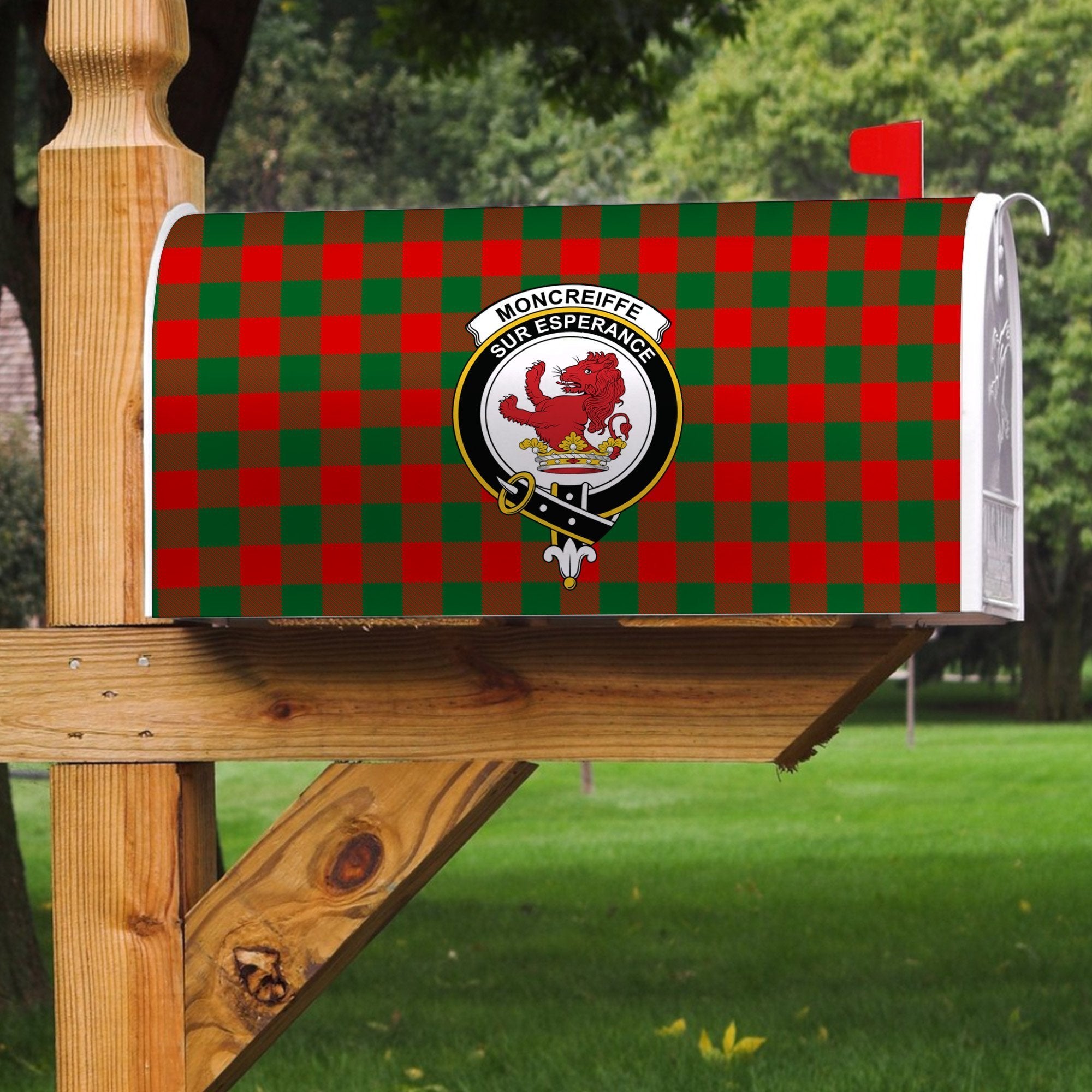 Moncrieffe Tartan Crest Mailbox