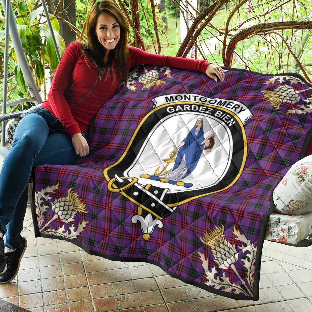 Montgomery Modern Tartan Crest Premium Quilt - Gold Thistle Style