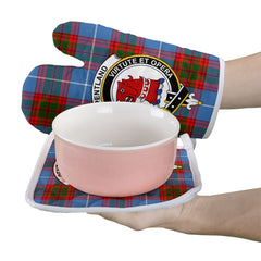 Pentland Tartan Crest Oven Mitt And Pot Holder (2 Oven Mitts + 1 Pot Holder)