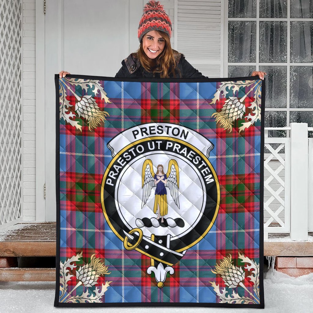 Preston Tartan Crest Premium Quilt - Gold Thistle Style