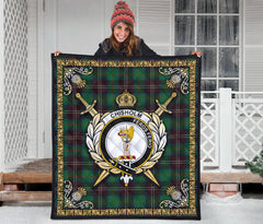 Chisholm Hunting Ancient Tartan Crest Premium Quilt - Celtic Thistle Style