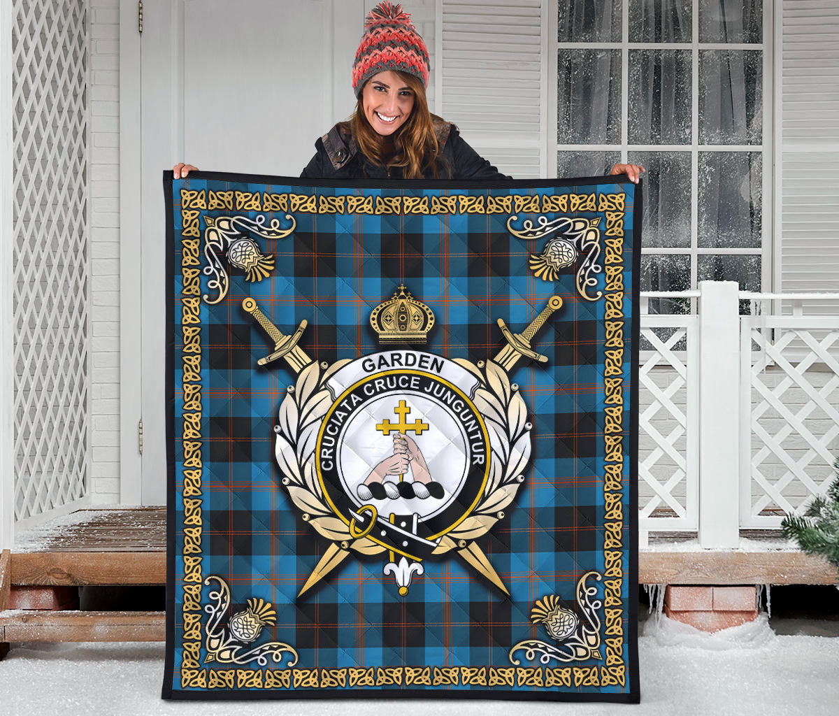 Garden Tartan Crest Premium Quilt - Celtic Thistle Style