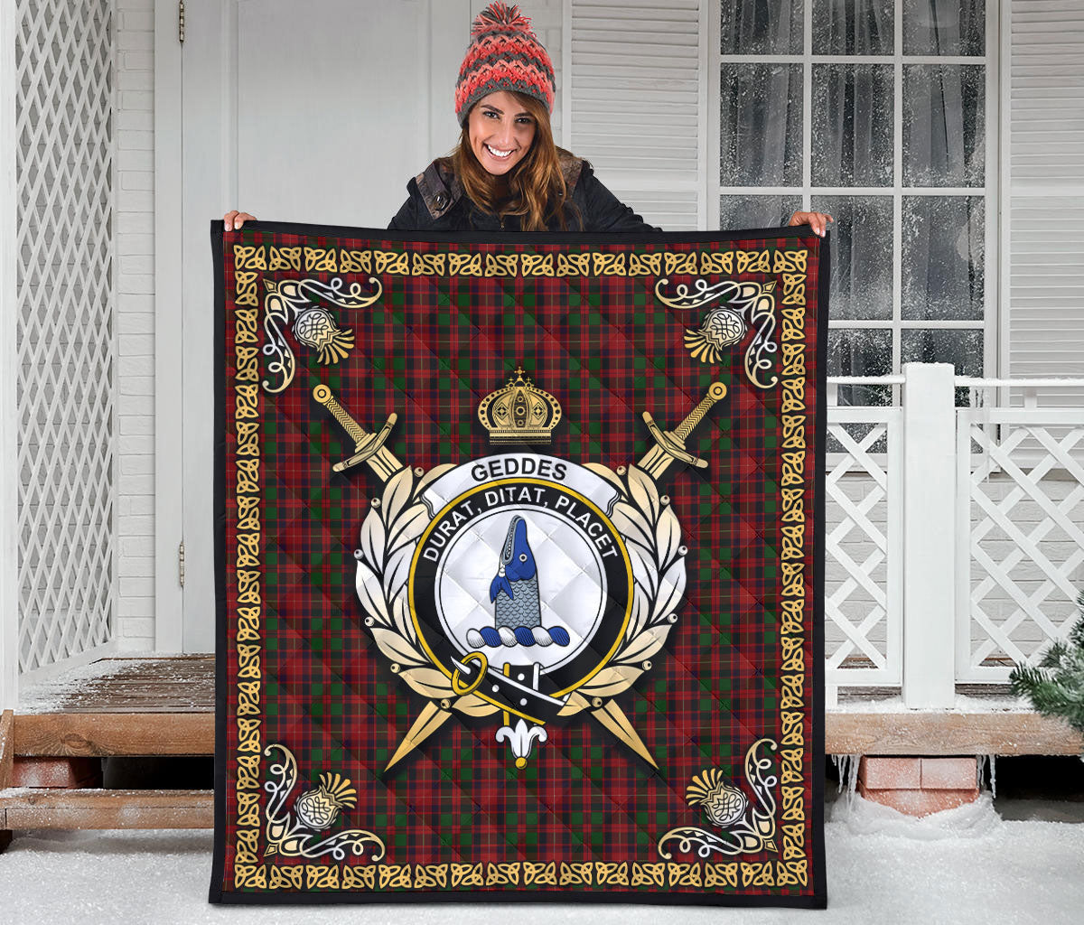 Geddes Tartan Crest Premium Quilt - Celtic Thistle Style