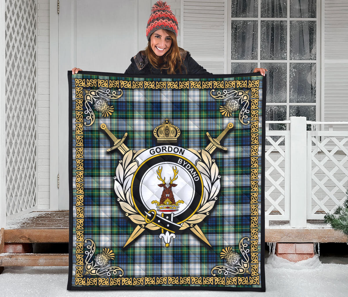 Gordon Dress Ancient Tartan Crest Premium Quilt - Celtic Thistle Style