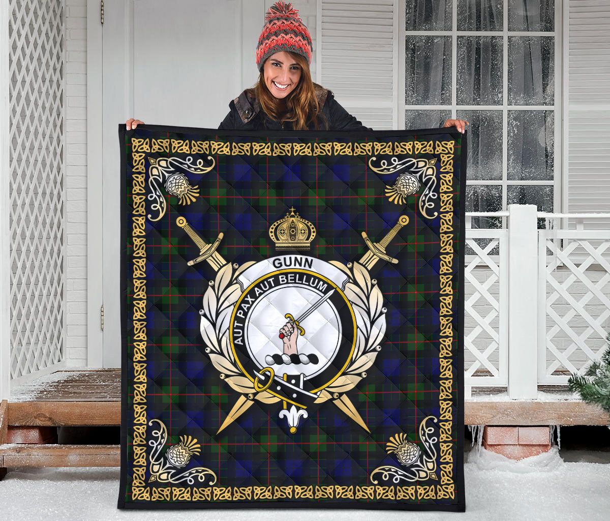 Gunn Modern Tartan Crest Premium Quilt - Celtic Thistle Style