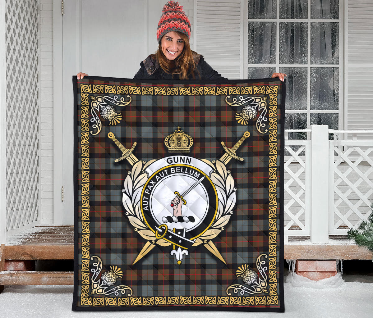 Gunn Weathered Tartan Crest Premium Quilt - Celtic Thistle Style