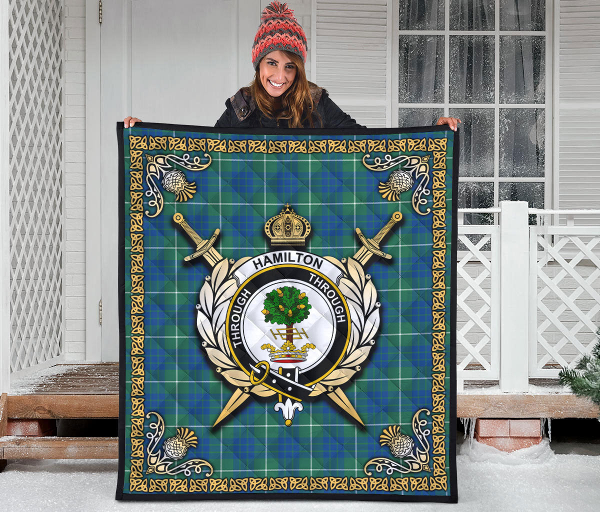 Hamilton Hunting Ancient Tartan Crest Premium Quilt - Celtic Thistle Style