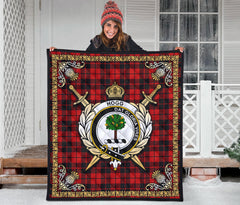 Hogg Tartan Crest Premium Quilt - Celtic Thistle Style