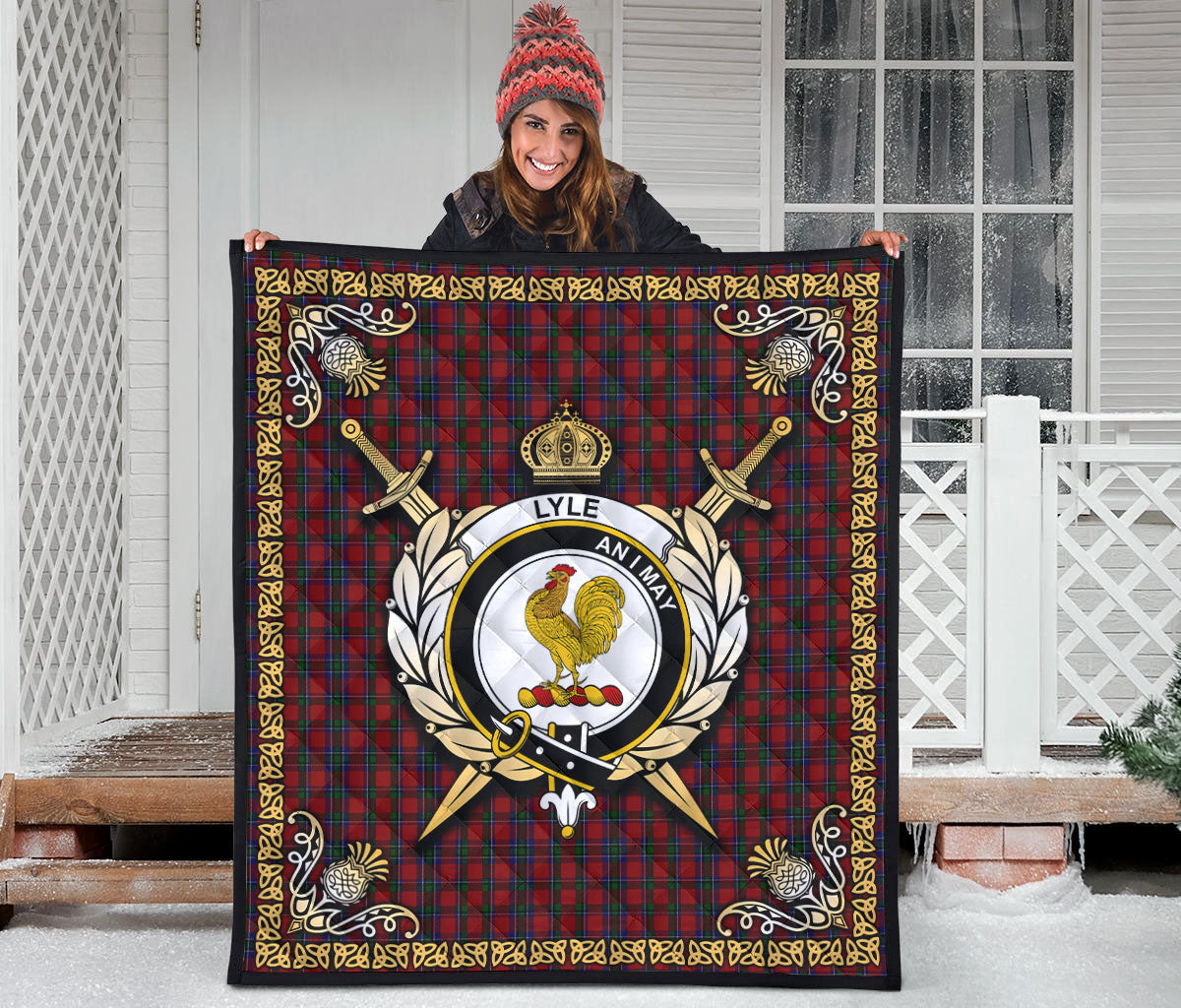 Lyle Tartan Crest Premium Quilt - Celtic Thistle Style