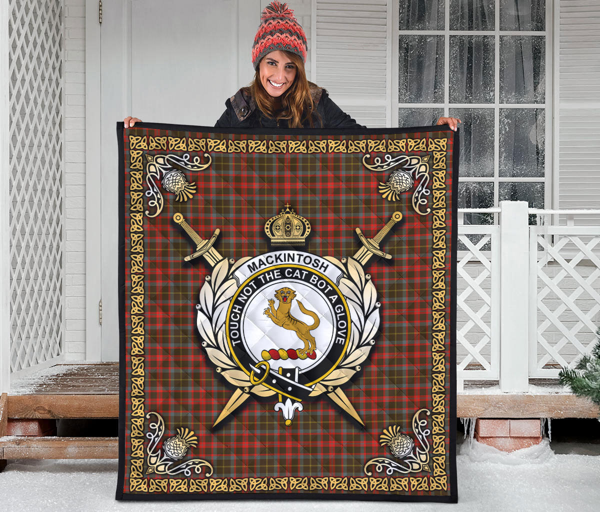 MacKintosh Hunting Weathered Tartan Crest Premium Quilt - Celtic Thistle Style