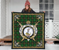 Wallace Hunting Modern Tartan Crest Premium Quilt - Celtic Thistle Style