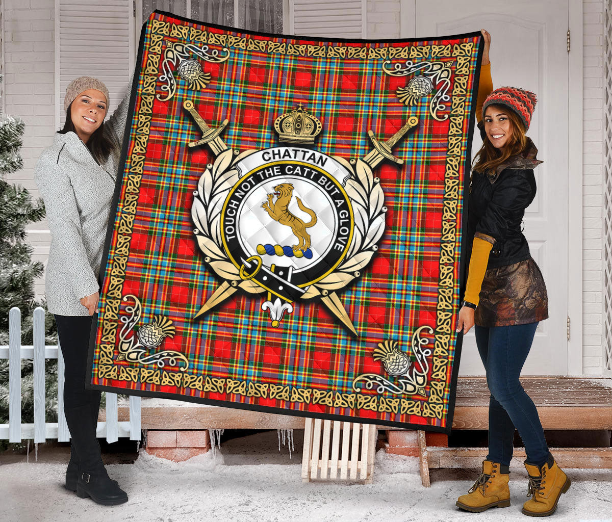 Chattan Tartan Crest Premium Quilt - Celtic Thistle Style