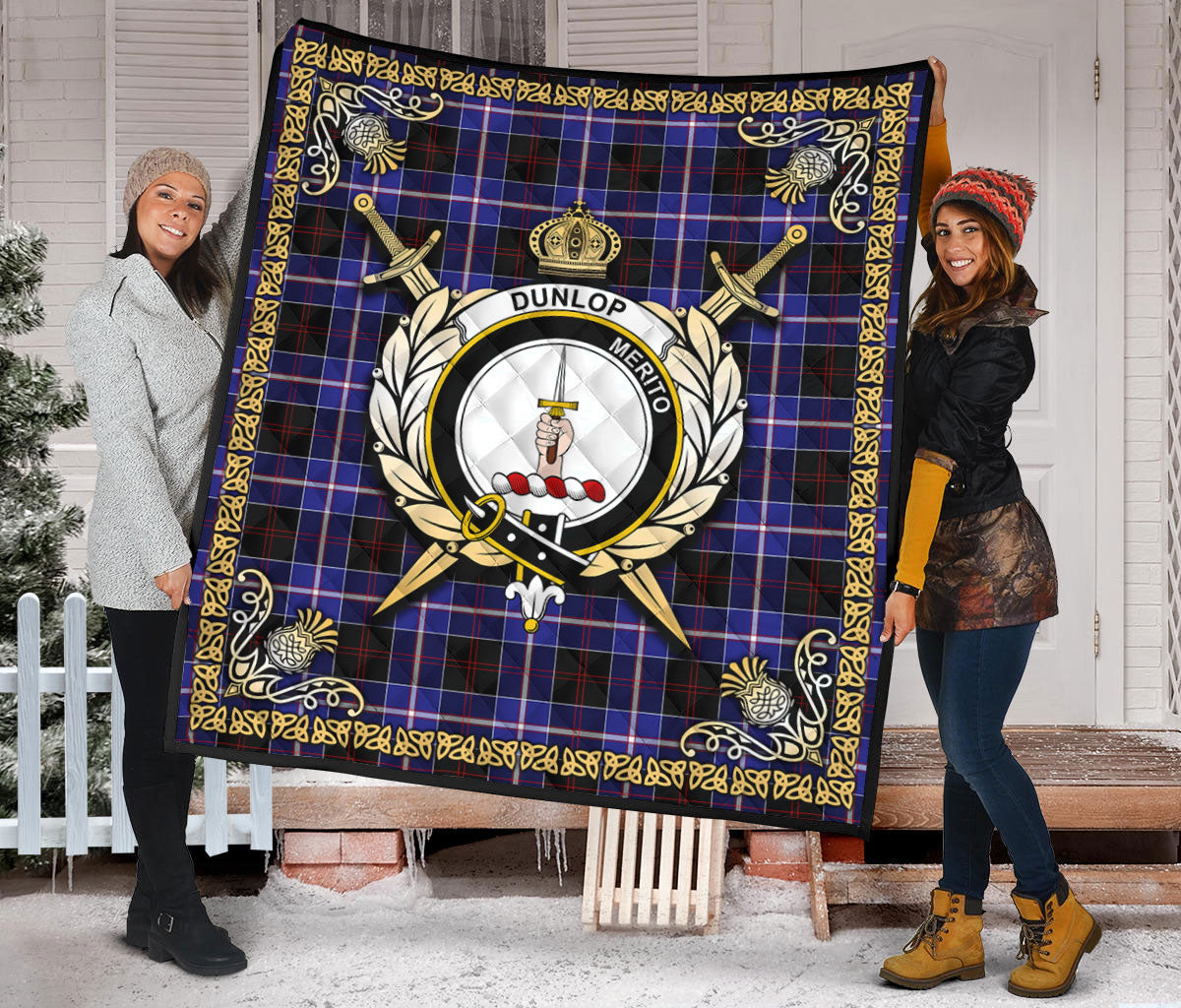 Dunlop Modern Tartan Crest Premium Quilt - Celtic Thistle Style