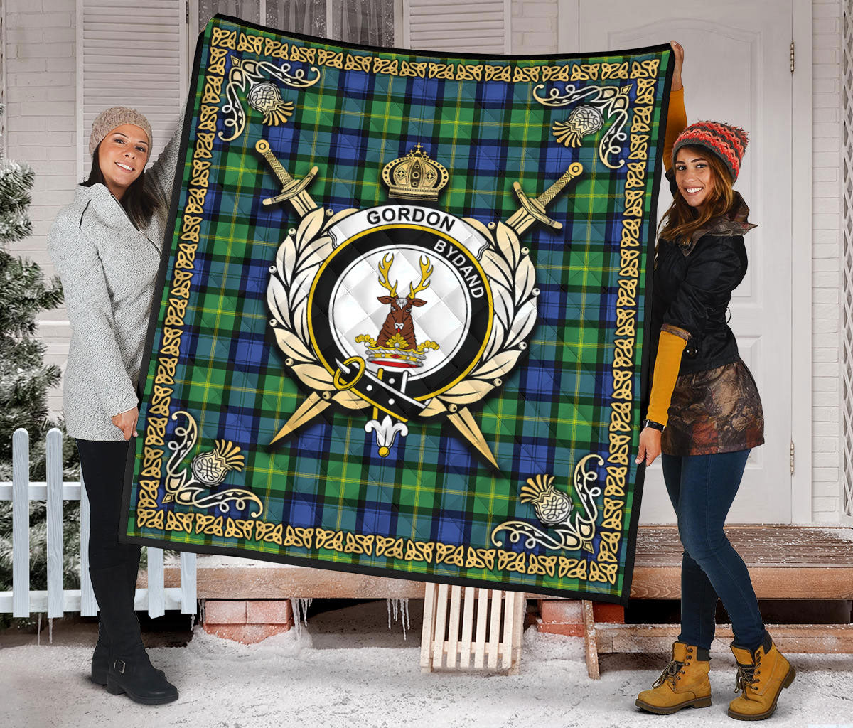 Gordon Old Ancient Tartan Crest Premium Quilt - Celtic Thistle Style