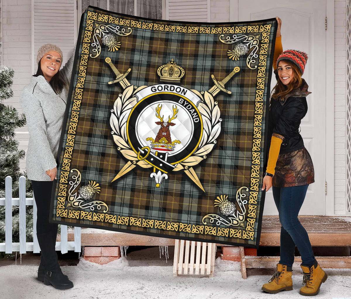 Gordon Weathered Tartan Crest Premium Quilt - Celtic Thistle Style