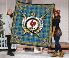 Laing Tartan Crest Premium Quilt - Celtic Thistle Style