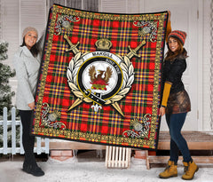 Makgill Tartan Crest Premium Quilt - Celtic Thistle Style