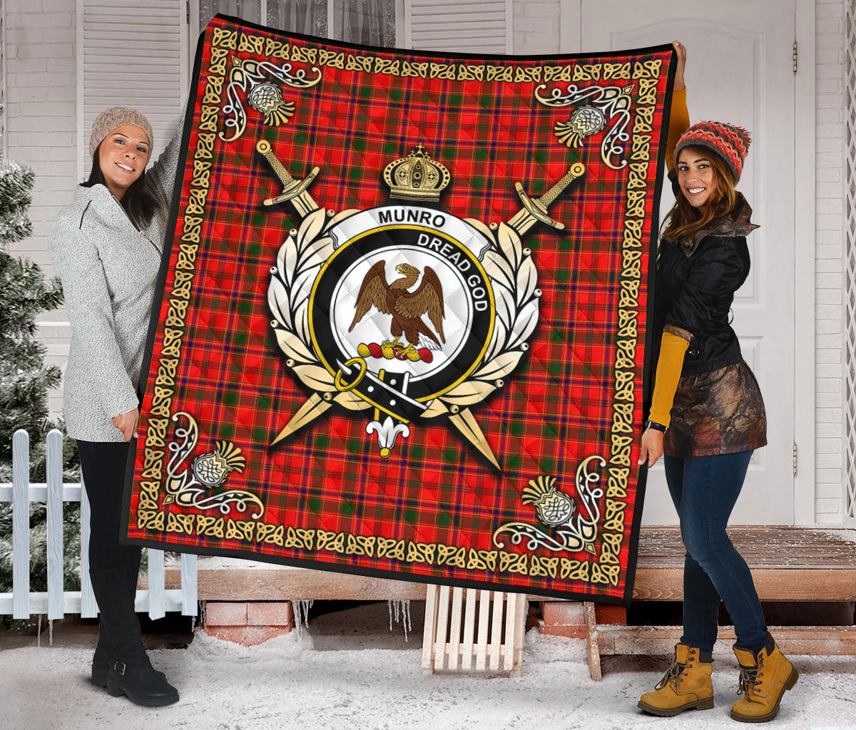 Munro Modern Tartan Crest Premium Quilt - Celtic Thistle Style