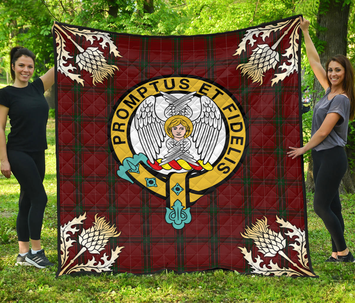 Carruthers Tartan Crest Premium Quilt - Gold Thistle Style