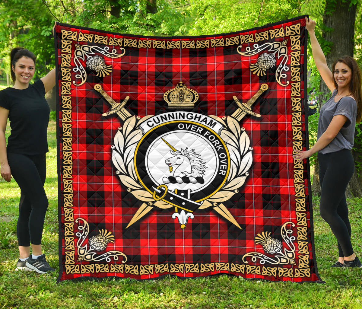 Cunningham Modern Tartan Crest Premium Quilt - Celtic Thistle Style