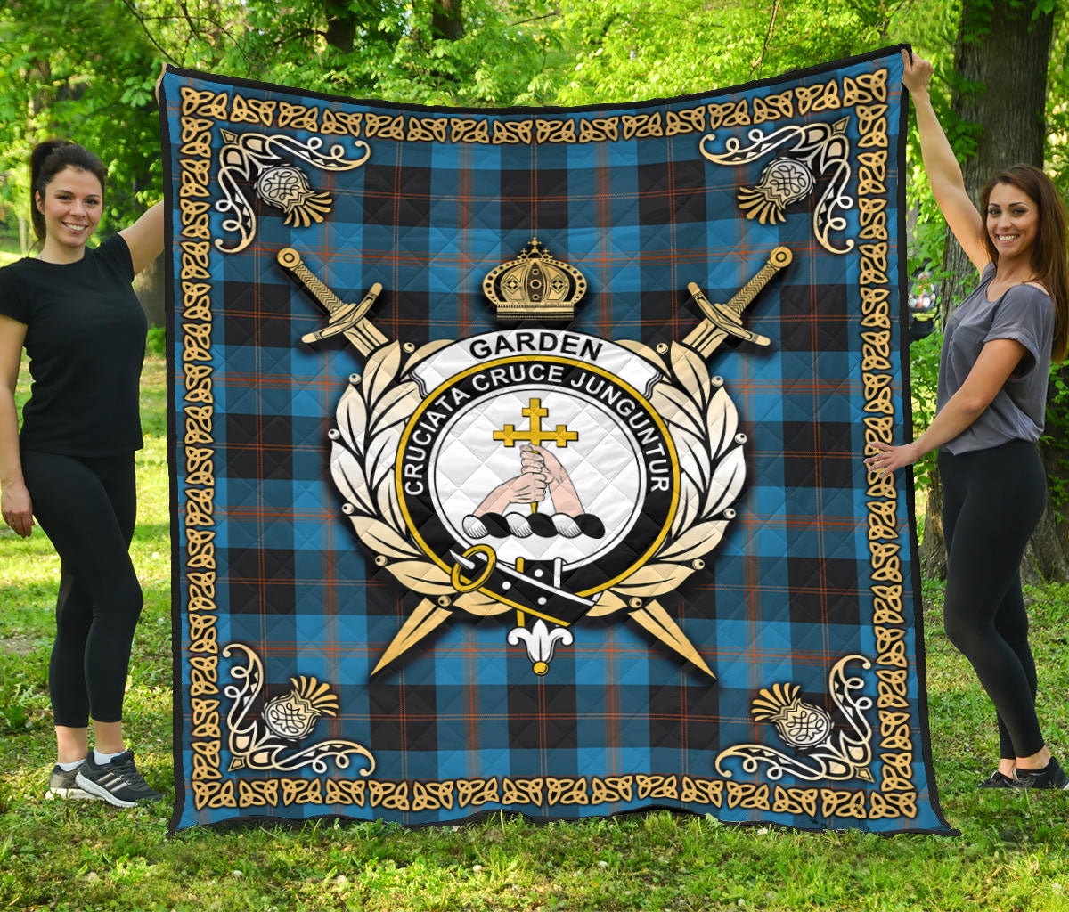 Garden Tartan Crest Premium Quilt - Celtic Thistle Style