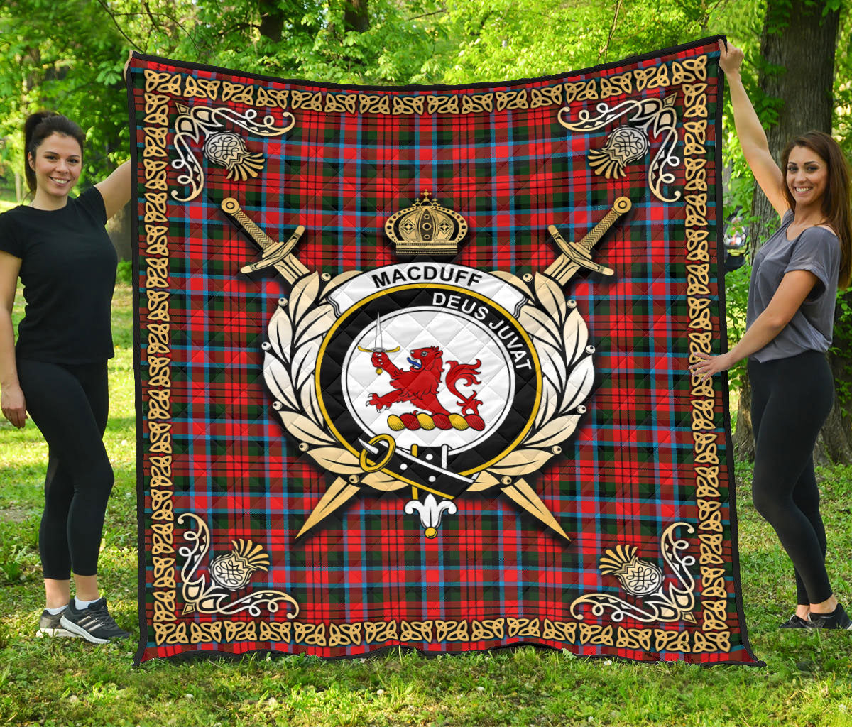 MacDuff Modern Tartan Crest Premium Quilt - Celtic Thistle Style