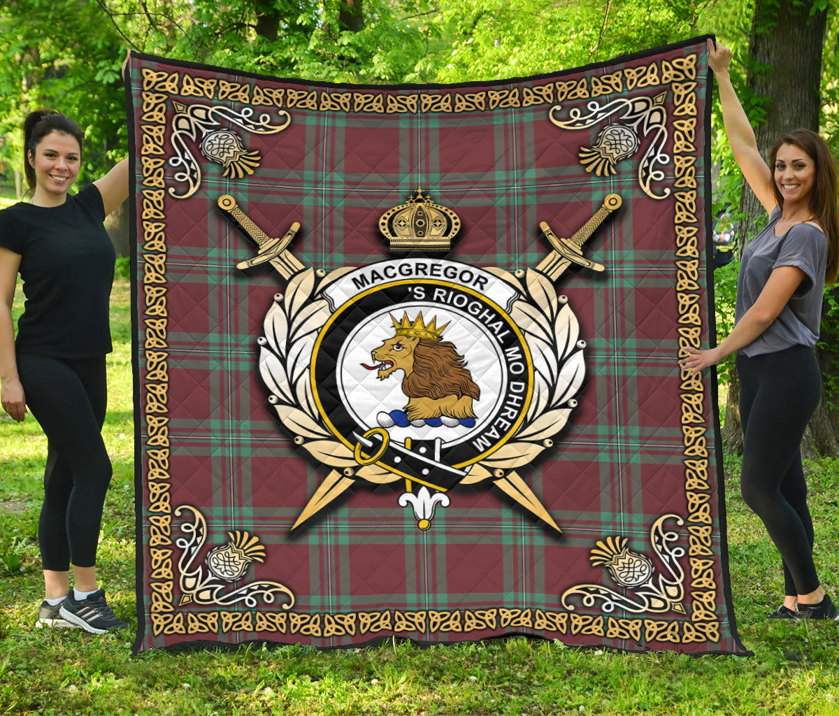 MacGregor Hunting Ancient Tartan Crest Premium Quilt - Celtic Thistle Style